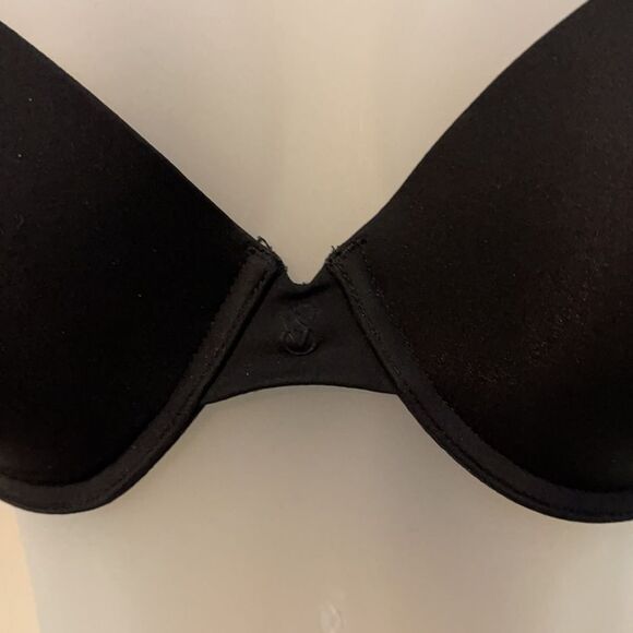 Victoria's Secret Black Uplift Semi Demi Bra 32D - Picture 7 of 13